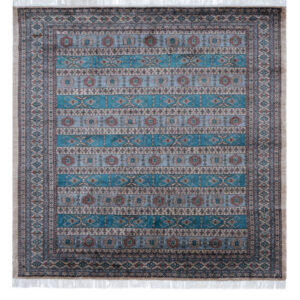 CAUCASIAN - PAKISTAN TRADITIONAL HANDKNOTTED CARPET 205 x 205 cm